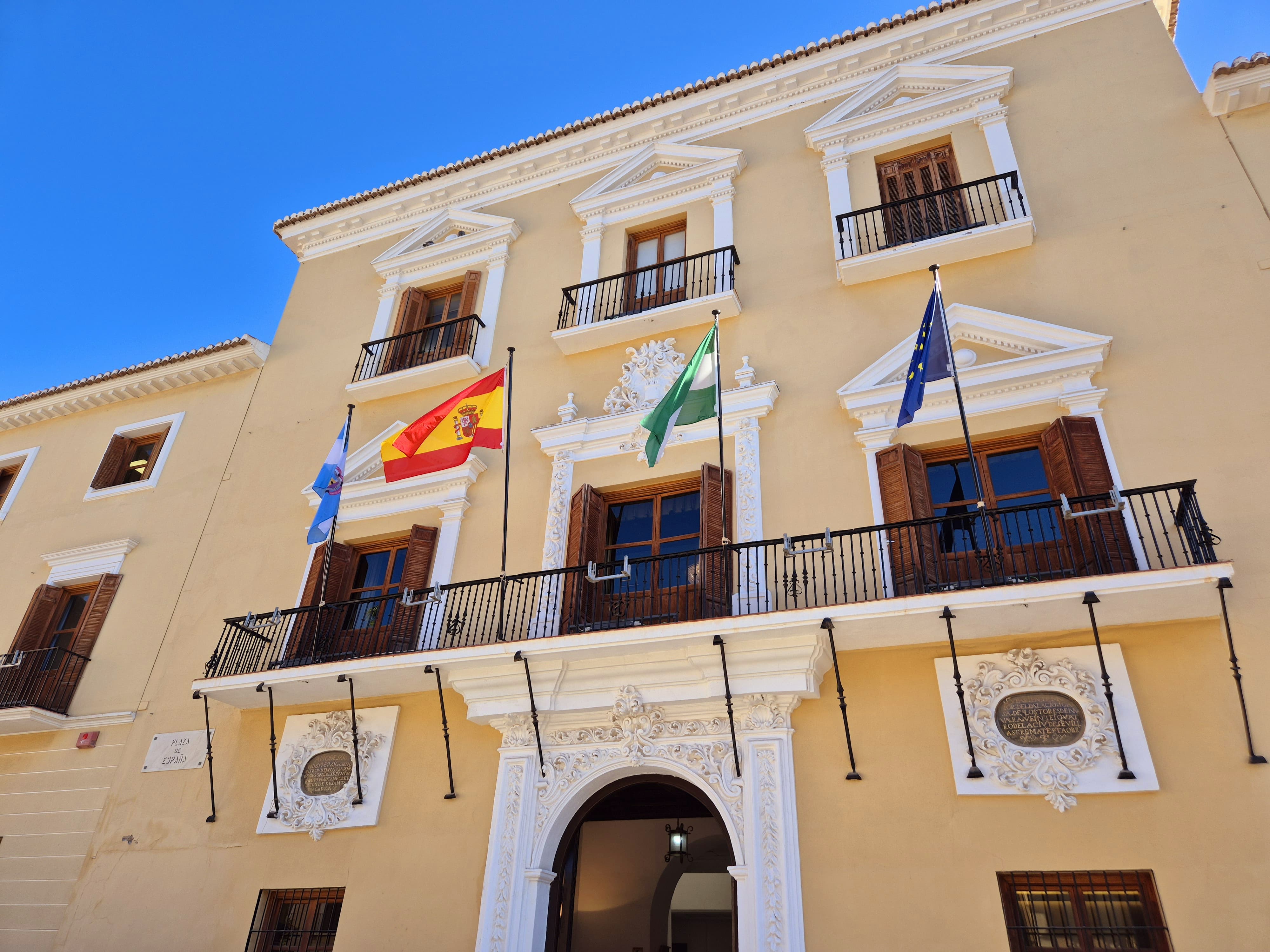 El Ayuntamiento de Motril abre un nuevo de servicio de información telefónica a personas con dependencia del Área de Acción Social 
